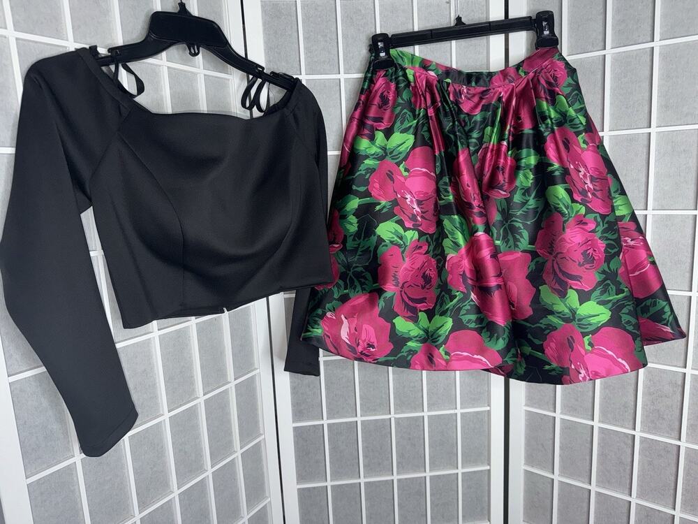 Sherri Hill Black Two Piece Dress Long Sleeve Floral Lace Crop Mini Skirt Sz 4